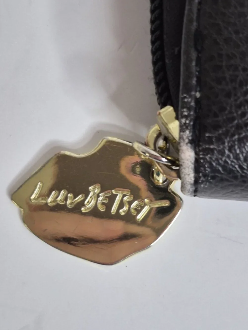 Luv Betsey Johnson Black 3D Cat Face Zip-Around Bifold Wallet 5